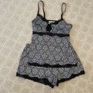 NWOT bundle of size large Marilyn Monroe pajama sets